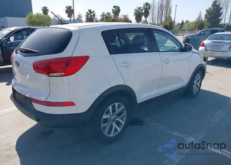 2016 Kia Sportage Lx z USA, uszkodzony, nr VIN KNDPBCAC8G7803255